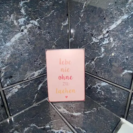 Charmante Maisonette-wohnung Im Herzen Von דירה קמפטן